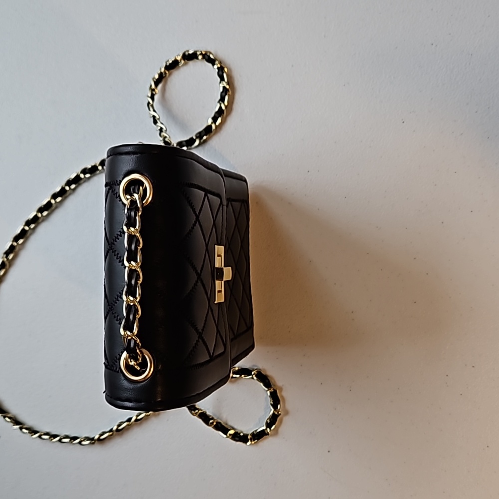 Black purse - Picture 7 of 13